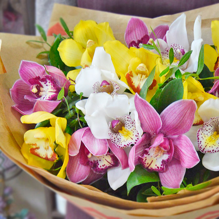 Букет Цветущая орхидея